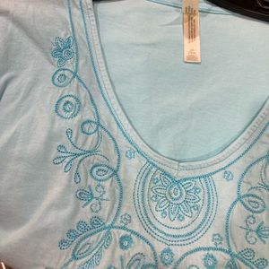 White Stag top. Size LG.